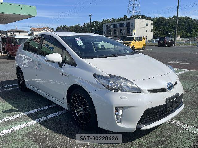 Toyota PRIUS 2013-10 7329448-0
