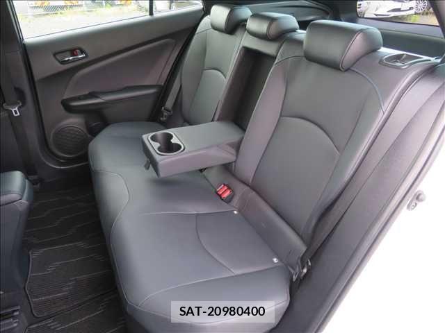 Toyota PRIUS 2019-09 7329419-17
