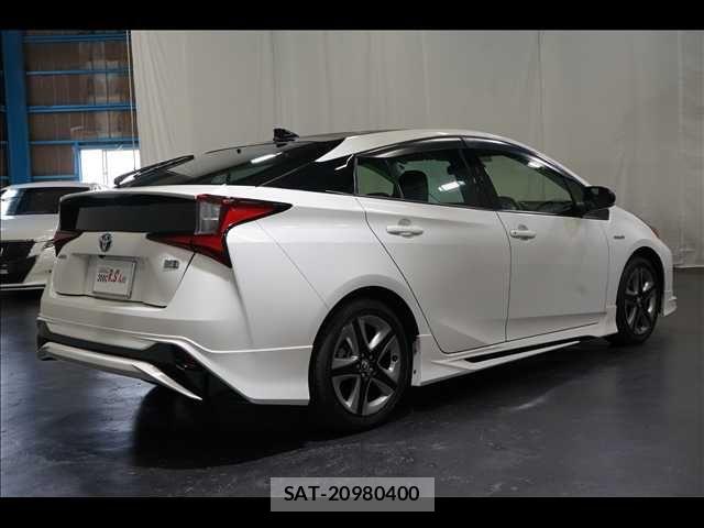 Toyota PRIUS 2019-09 7329419-8
