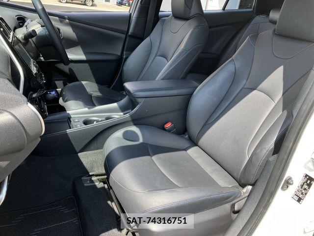 Toyota PRIUS 2019-10 7329439-11