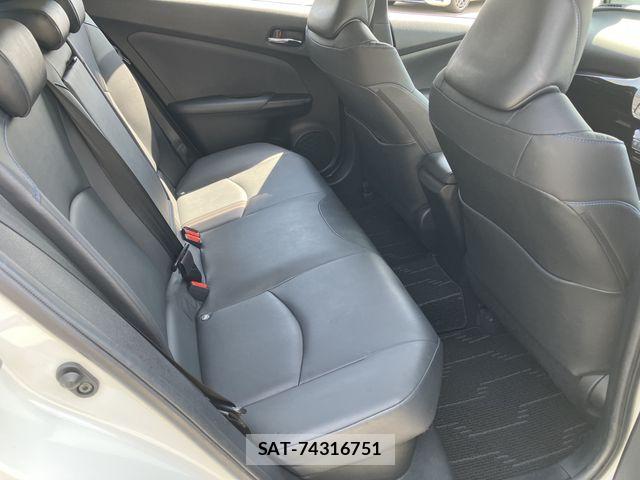 Toyota PRIUS 2019-10 7329439-12