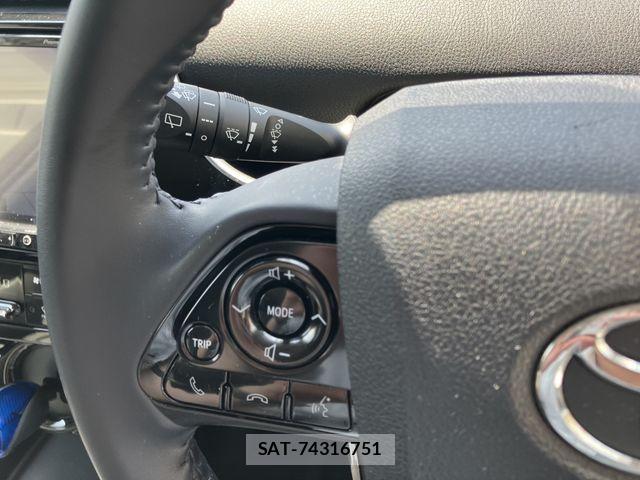 Toyota PRIUS 2019-10 7329439-17