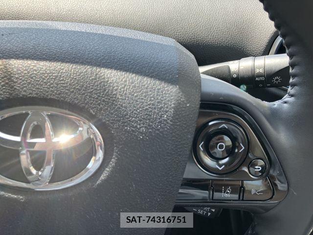 Toyota PRIUS 2019-10 7329439-18