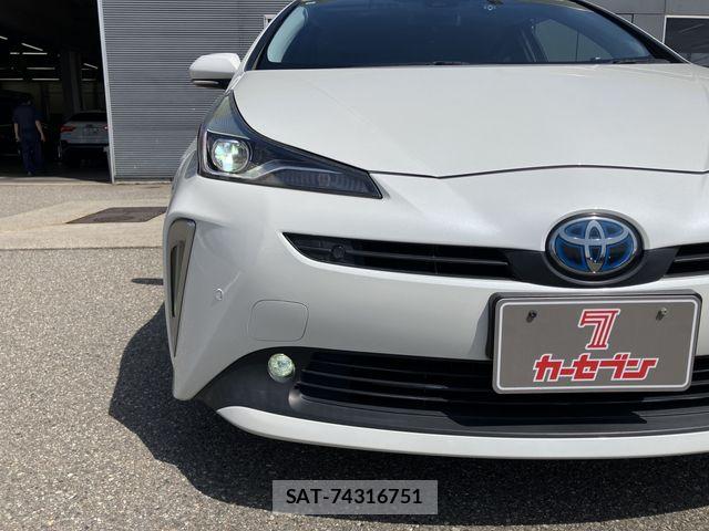 Toyota PRIUS 2019-10 7329439-25