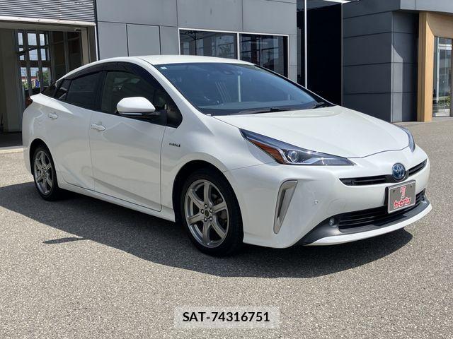 Toyota PRIUS 2019-10 7329439-3