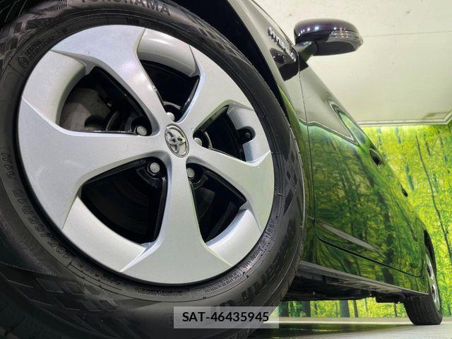 Toyota PRIUS 2014-10 7329455-12