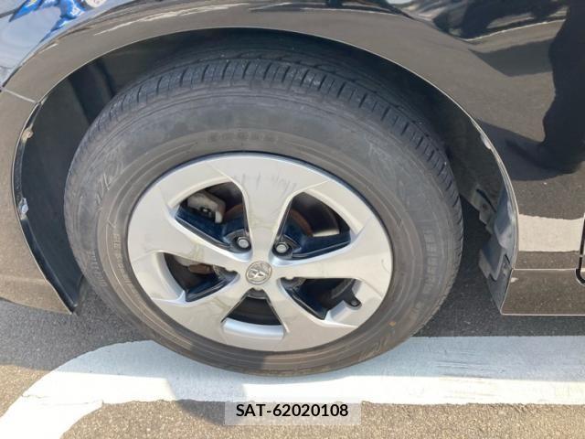 Toyota PRIUS 2013-05 7329470-9