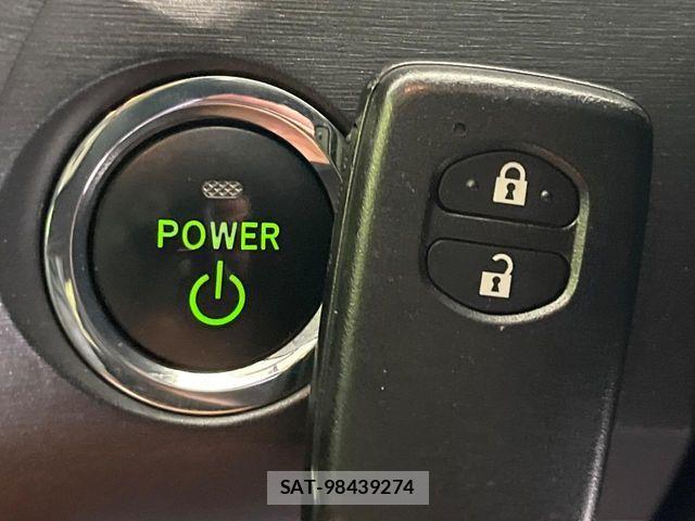 Toyota PRIUS 2009-06 7329452-6