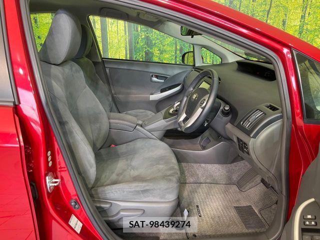 Toyota PRIUS 2009-06 7329452-7