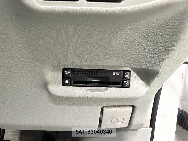 Toyota PRIUS 2009-09 7329464-12