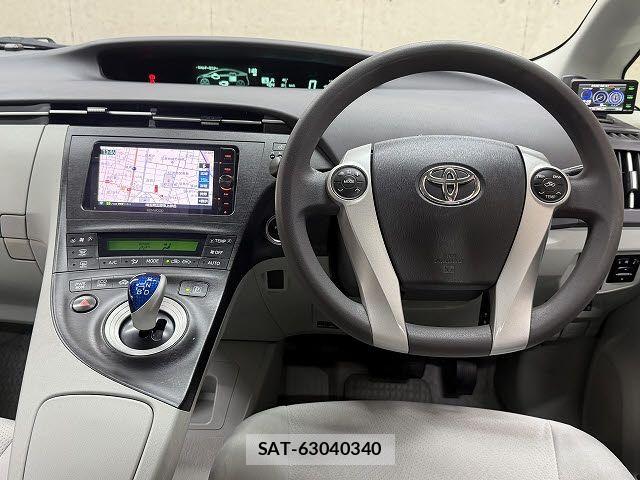 Toyota PRIUS 2009-09 7329464-1