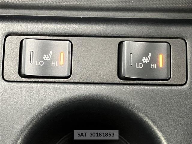 Toyota PRIUS 2019-01 7329433-16
