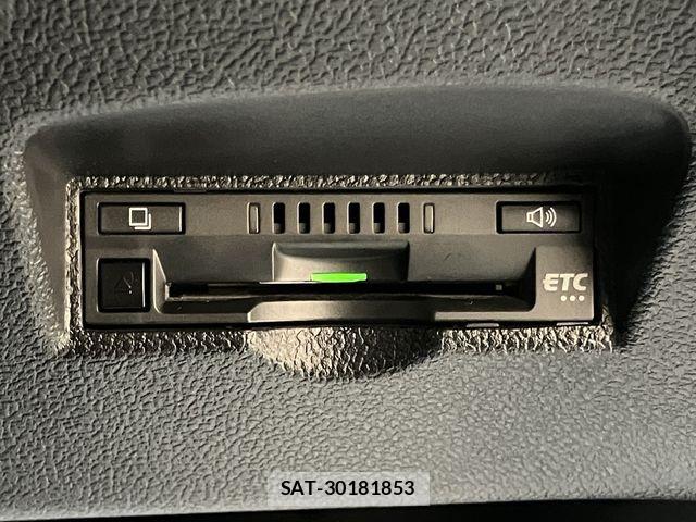 Toyota PRIUS 2019-01 7329433-17