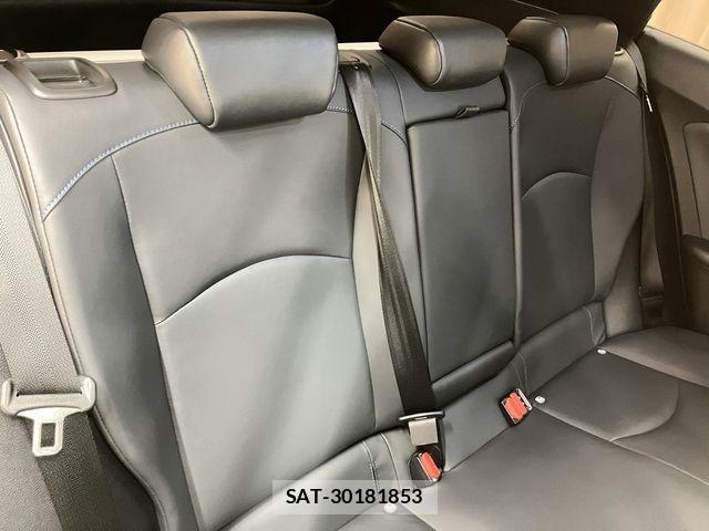 Toyota PRIUS 2019-01 7329433-20