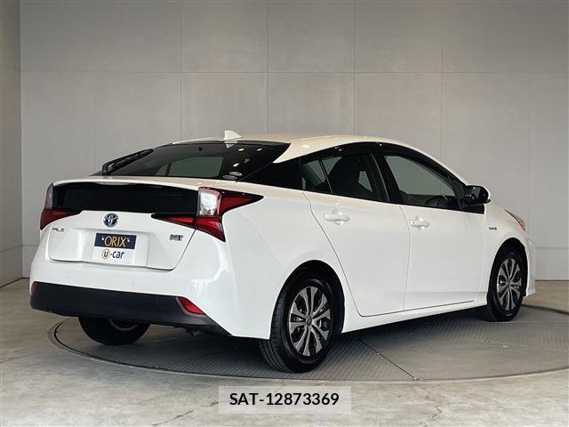 Toyota PRIUS 2020-02 7329430-1