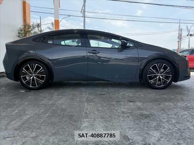 Toyota PRIUS 2023-02 7329405-11