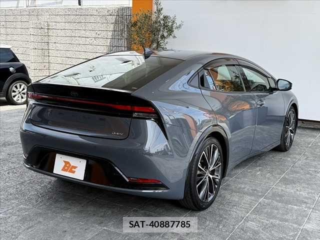 Toyota PRIUS 2023-02 7329405-14