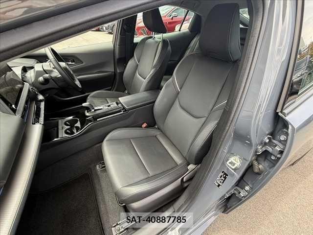 Toyota PRIUS 2023-02 7329405-16