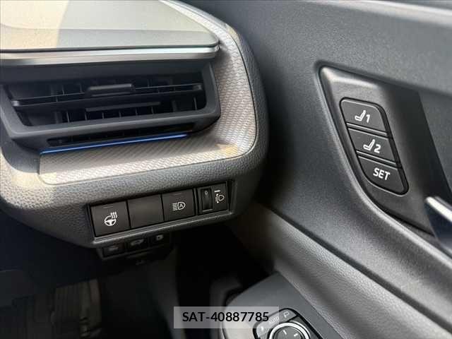 Toyota PRIUS 2023-02 7329405-23