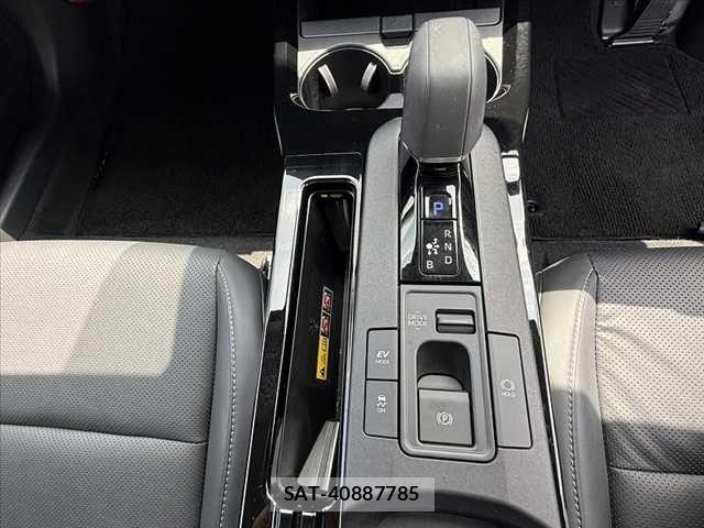 Toyota PRIUS 2023-02 7329405-28
