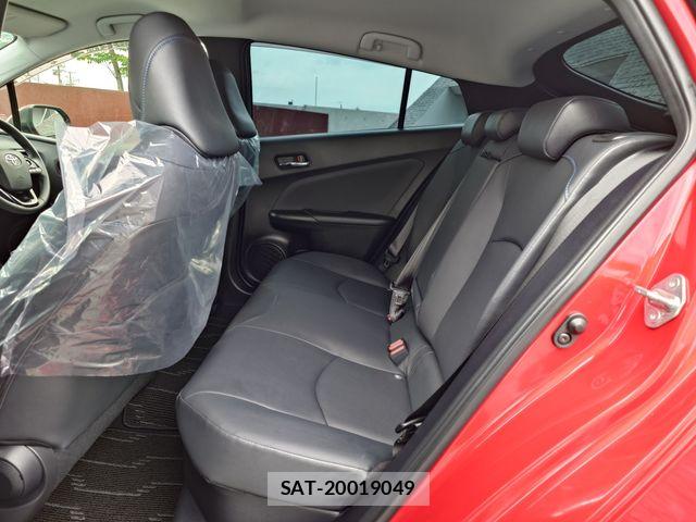 Toyota PRIUS 2022-03 7329425-21