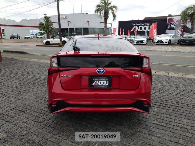 Toyota PRIUS 2022-03 7329425-6