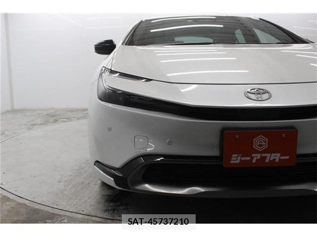 Toyota PRIUS 2023-04 7329415-10