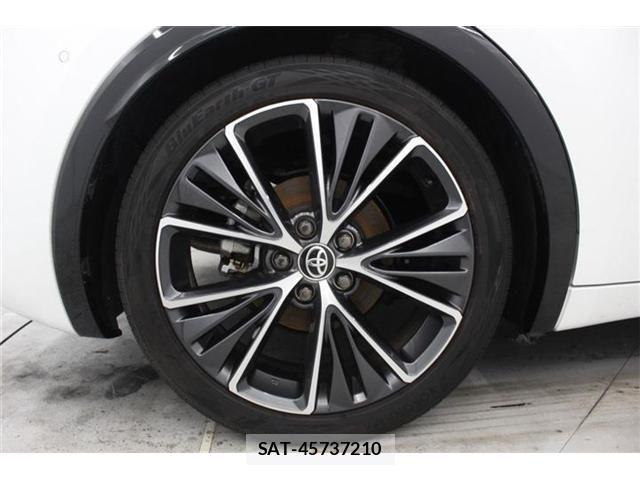 Toyota PRIUS 2023-04 7329415-23