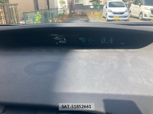 Toyota PRIUS 2012-01 7329490-17