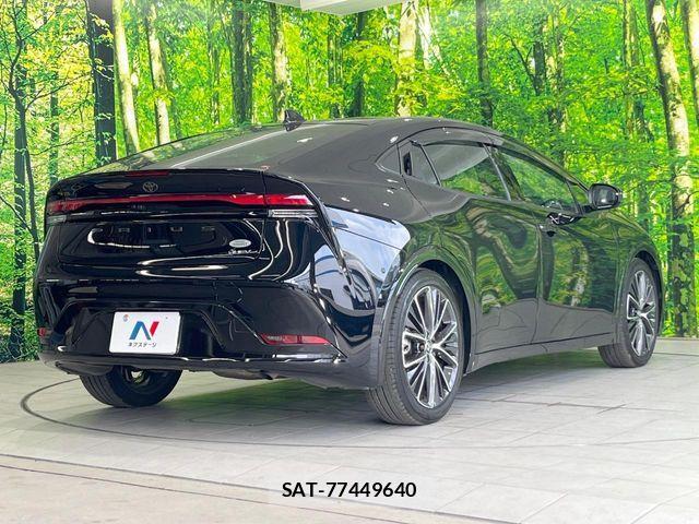 Toyota PRIUS 2023-10 7329401-16