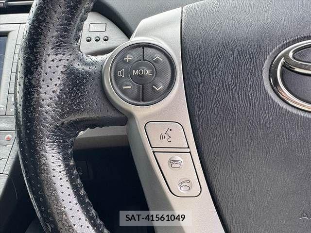 Toyota PRIUS 2012-10 7329459-26