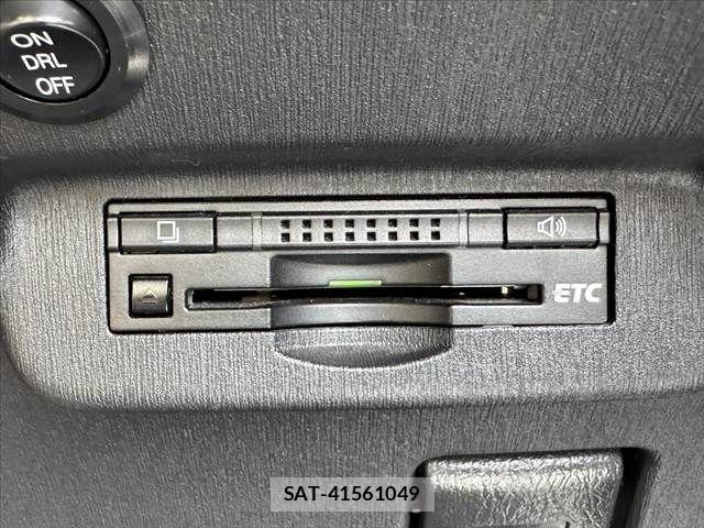 Toyota PRIUS 2012-10 7329459-4