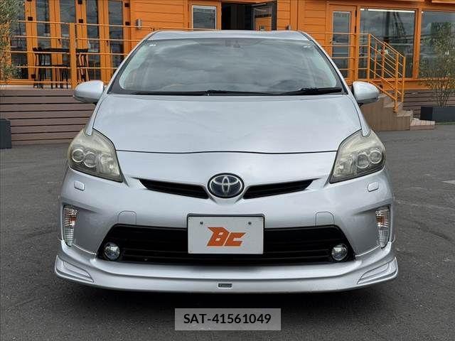 Toyota PRIUS 2012-10 7329459-8
