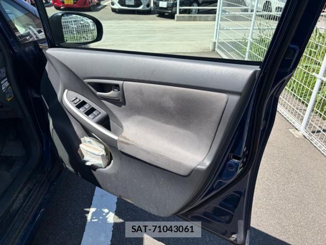 Toyota PRIUS 2009-09 7329476-9