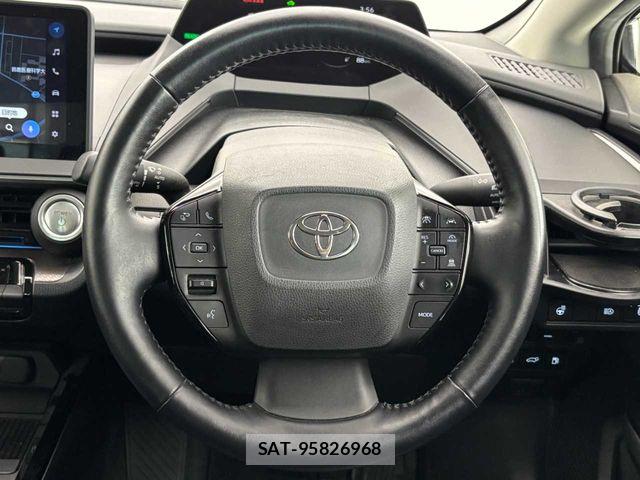 Toyota PRIUS 2023-01 7329421-12