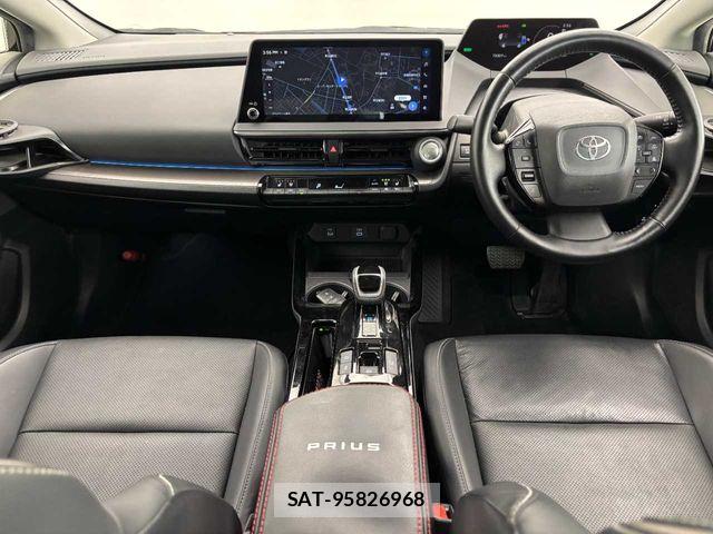 Toyota PRIUS 2023-01 7329421-1