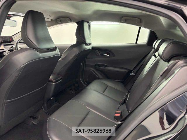 Toyota PRIUS 2023-01 7329421-19