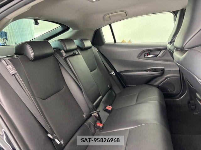 Toyota PRIUS 2023-01 7329421-21