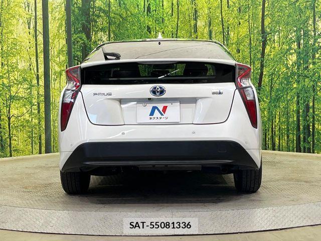 Toyota PRIUS 2017-08 7332702-14