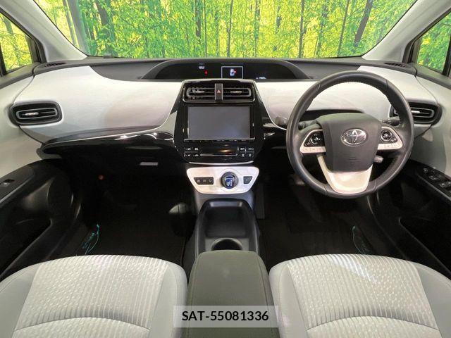 Toyota PRIUS 2017-08 7332702-1