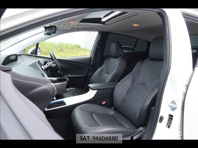 Toyota PRIUS 2016-02 7329434-16