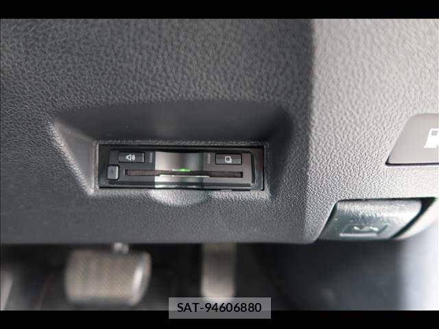 Toyota PRIUS 2016-02 7329434-24