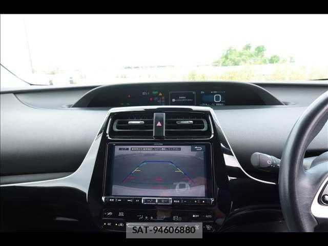 Toyota PRIUS 2016-02 7329434-26