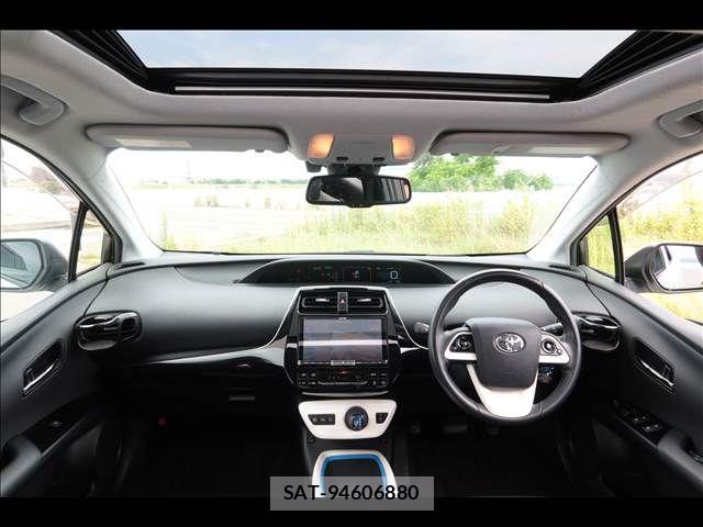 Toyota PRIUS 2016-02 7329434-8