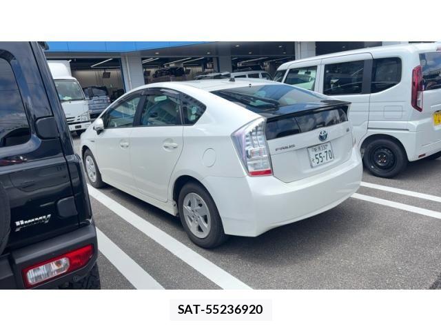 Toyota PRIUS 2009-07 7329468-2