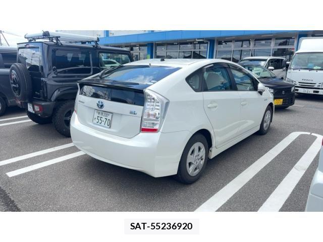 Toyota PRIUS 2009-07 7329468-3