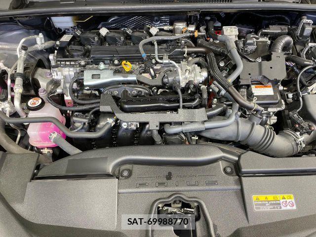 Toyota PRIUS 2024-01 7329403-17