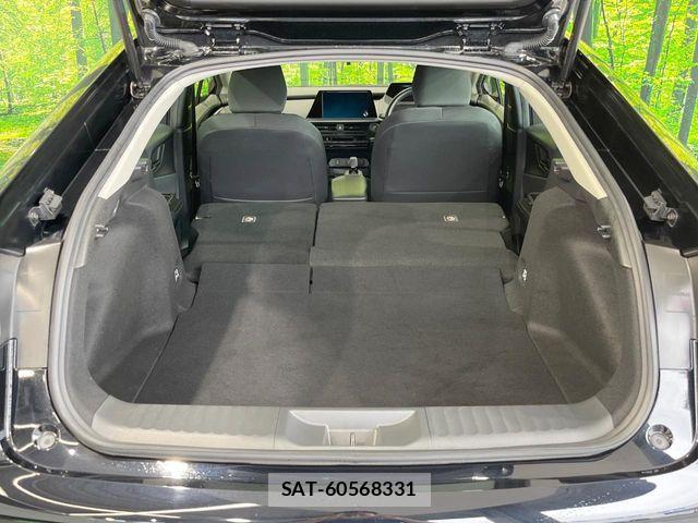 Toyota PRIUS 2023-03 7329409-10