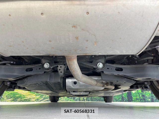Toyota PRIUS 2023-03 7329409-18