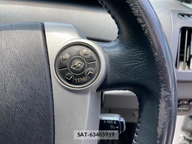 Toyota PRIUS 2010-07 7329482-12